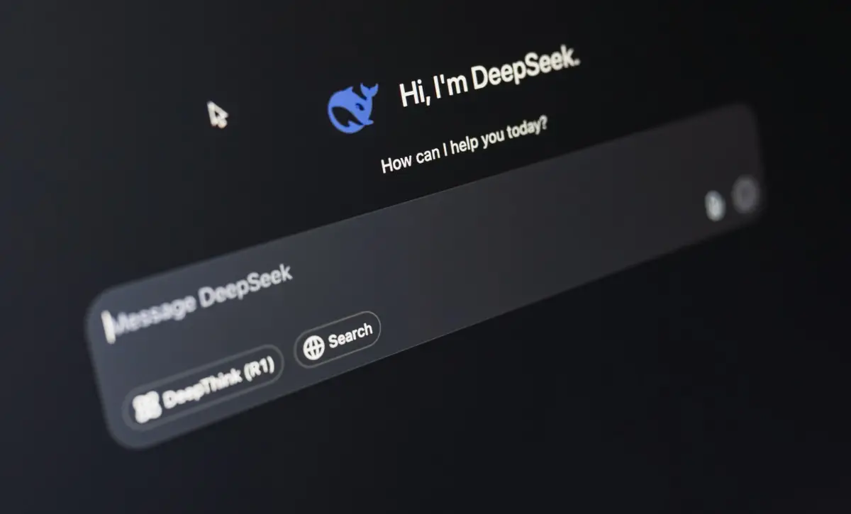 Chatbot Mengingat Percakapan Anda: Di Mana Batas Privasi?