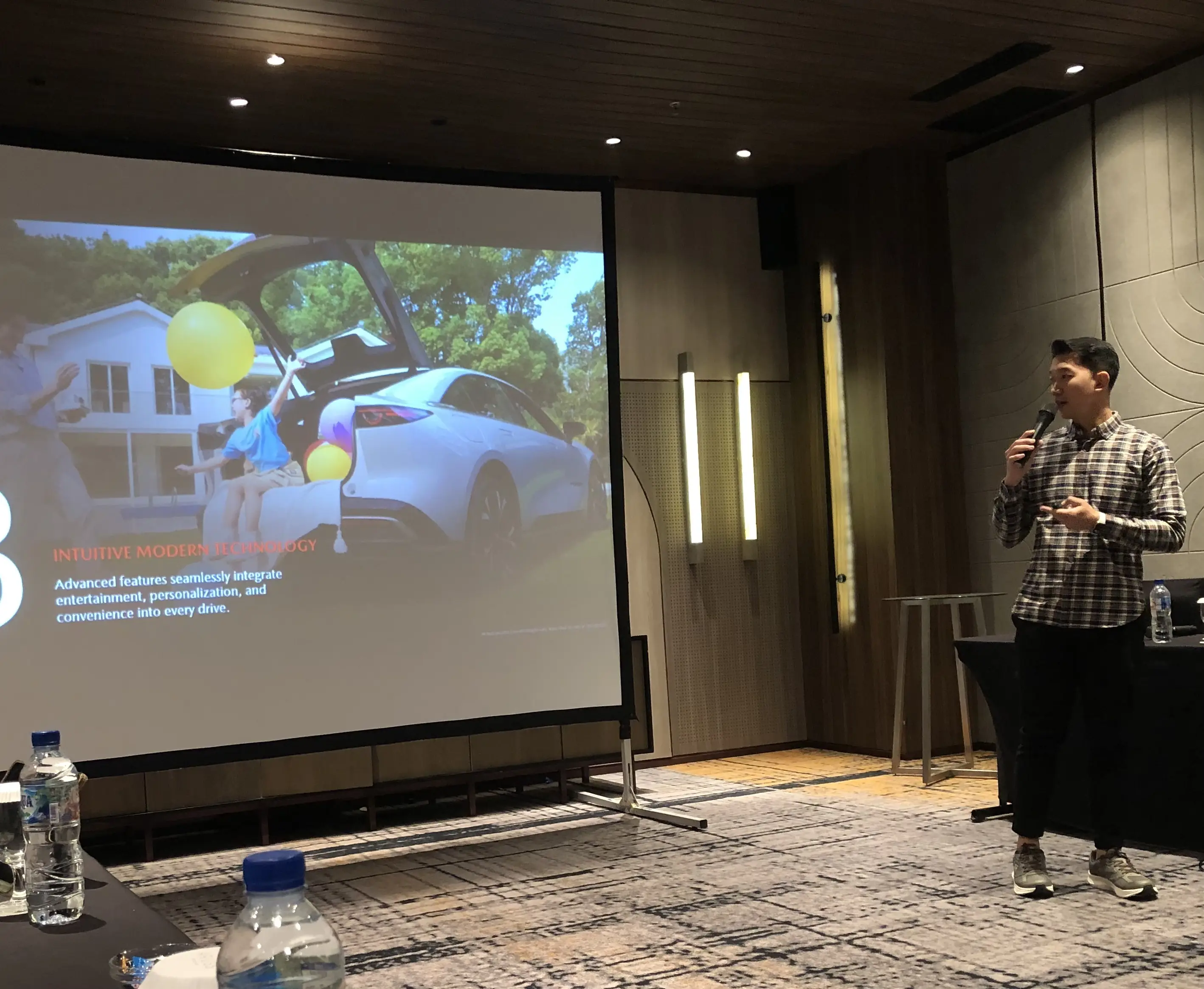Mazda Hadirkan SUV dan Mobil Listrik di BCA Expo Semarang