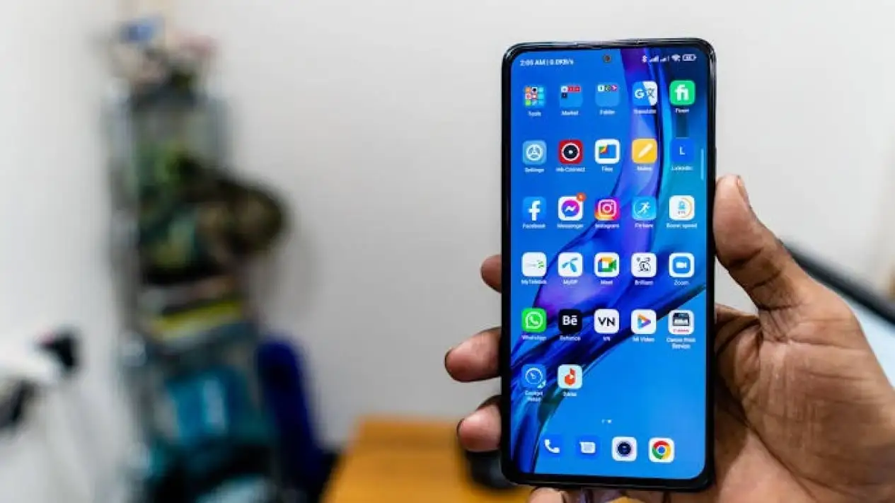 Panduan Lengkap Memilih Ponsel Kelas Menengah Layar AMOLED 120Hz