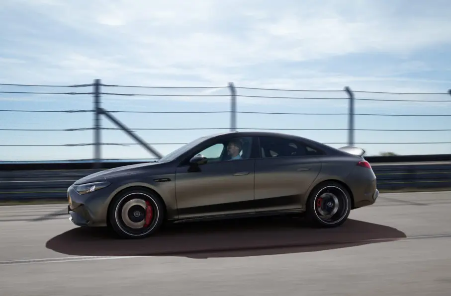 Strategi Baru Mercedes-Benz di Era Mobil Listrik Premium