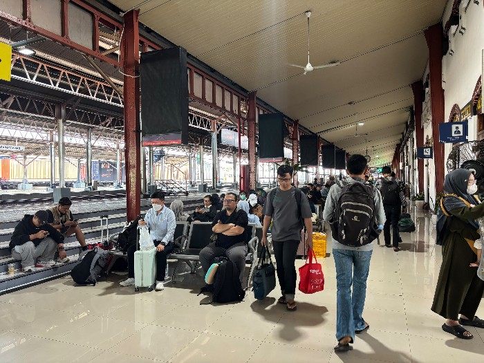 Lonjakan Penumpang Kereta Api Picu Strategi Baru KAI