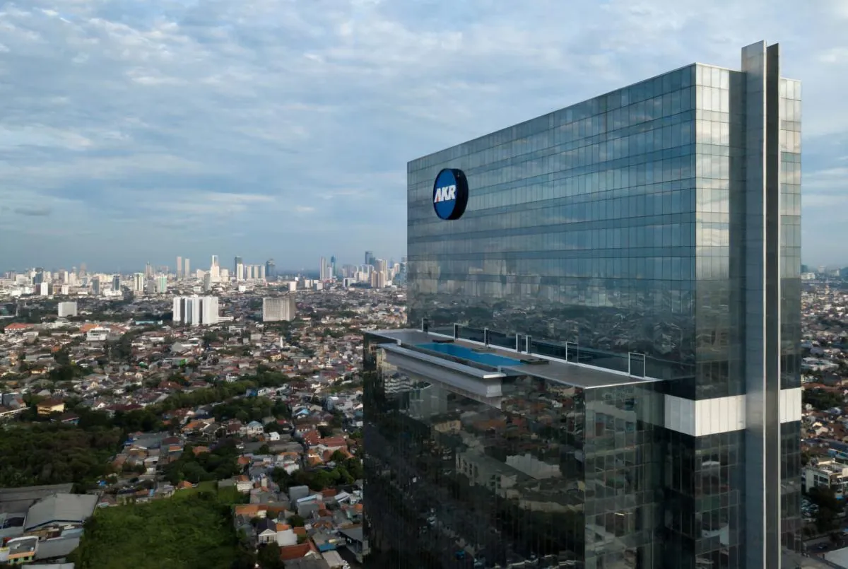 Konsolidasi LNG Lokal: Emiten Energi Mengunci Rantai Pasokan