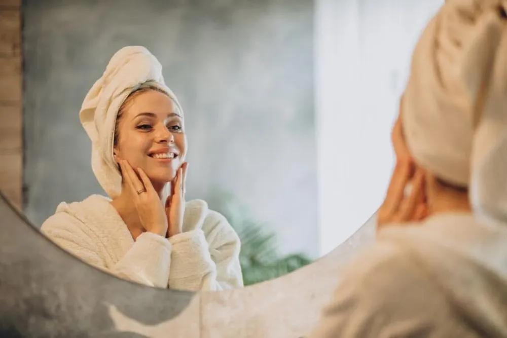 Urutan Skincare Pagi yang Tepat untuk Kulit Cerah Sepanjang Hari
