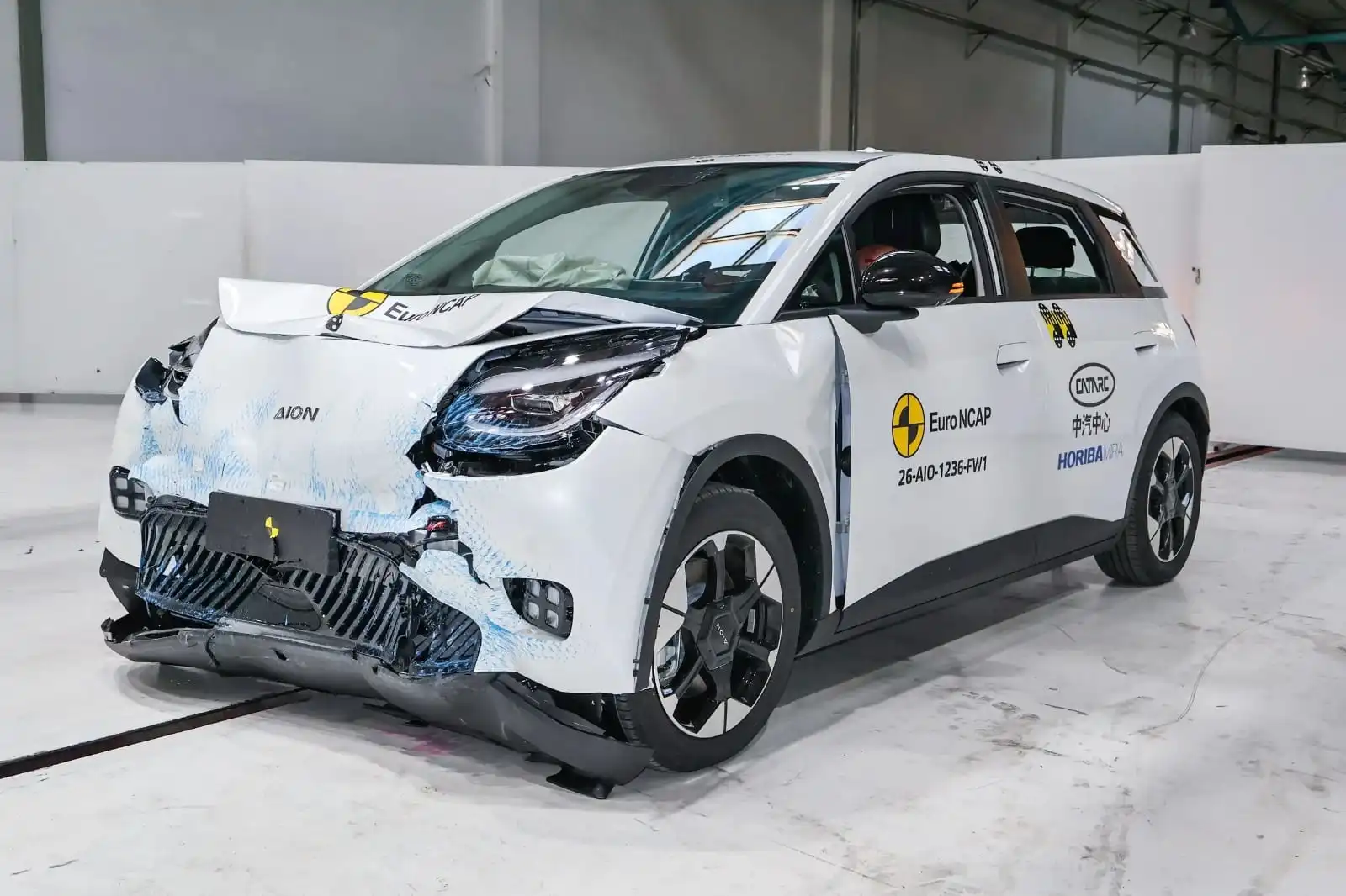 Aion UT dan Honda: Dua Wajah Standar Keselamatan Mobil Listrik Global
