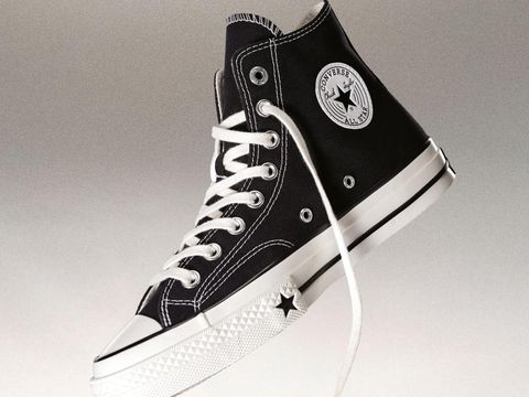 Chuck 70X Converse x Karina aespa: Retro-Futuristik K-pop