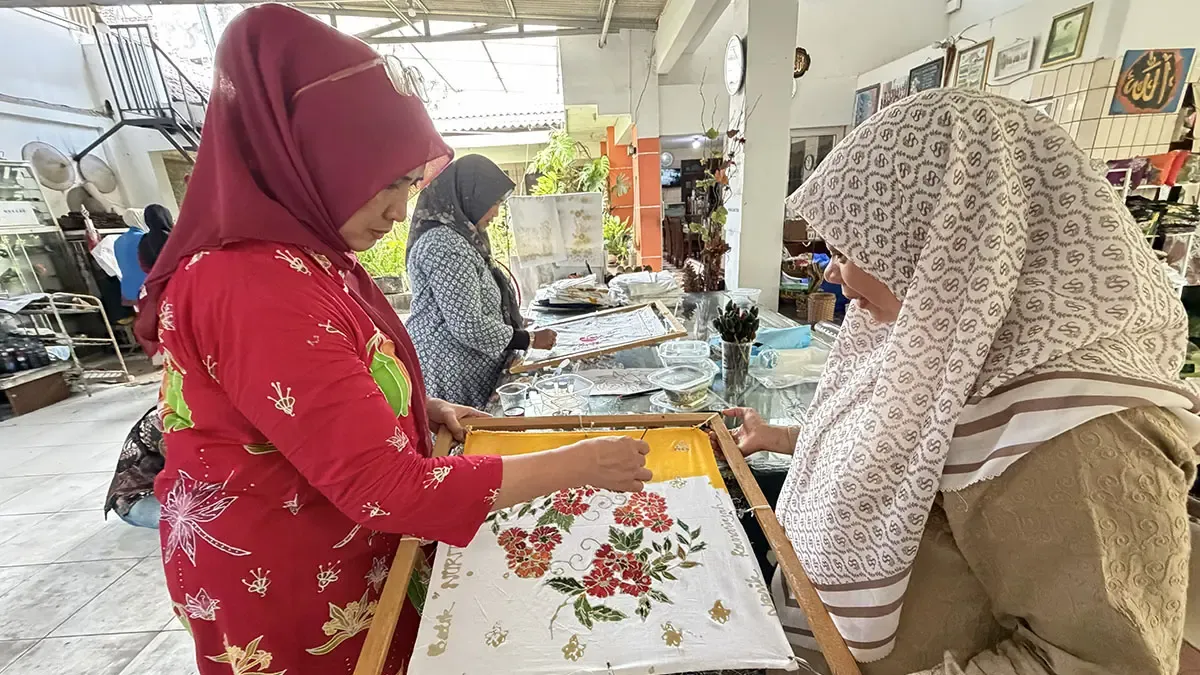 AI untuk Batik Tradisional: Inovasi, Desain, dan Perlindungan HAKI