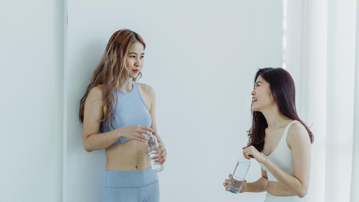 Makan Sambil Layar Bikin Porsi Kebablasan: Saatnya Mindful Eating Digital