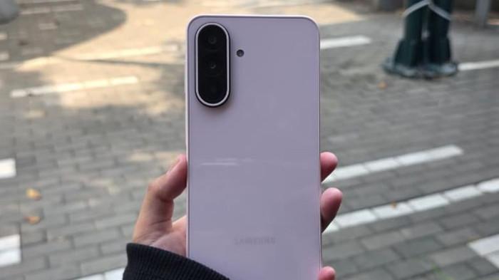 Panduan Harga Samsung: Perbandingan Galaxy A, S, dan Z Series