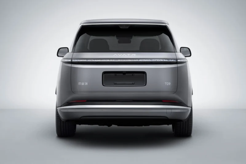 Avatr Seri 9 vs T09 PHEV: Duel SUV Mewah Berteknologi Huawei