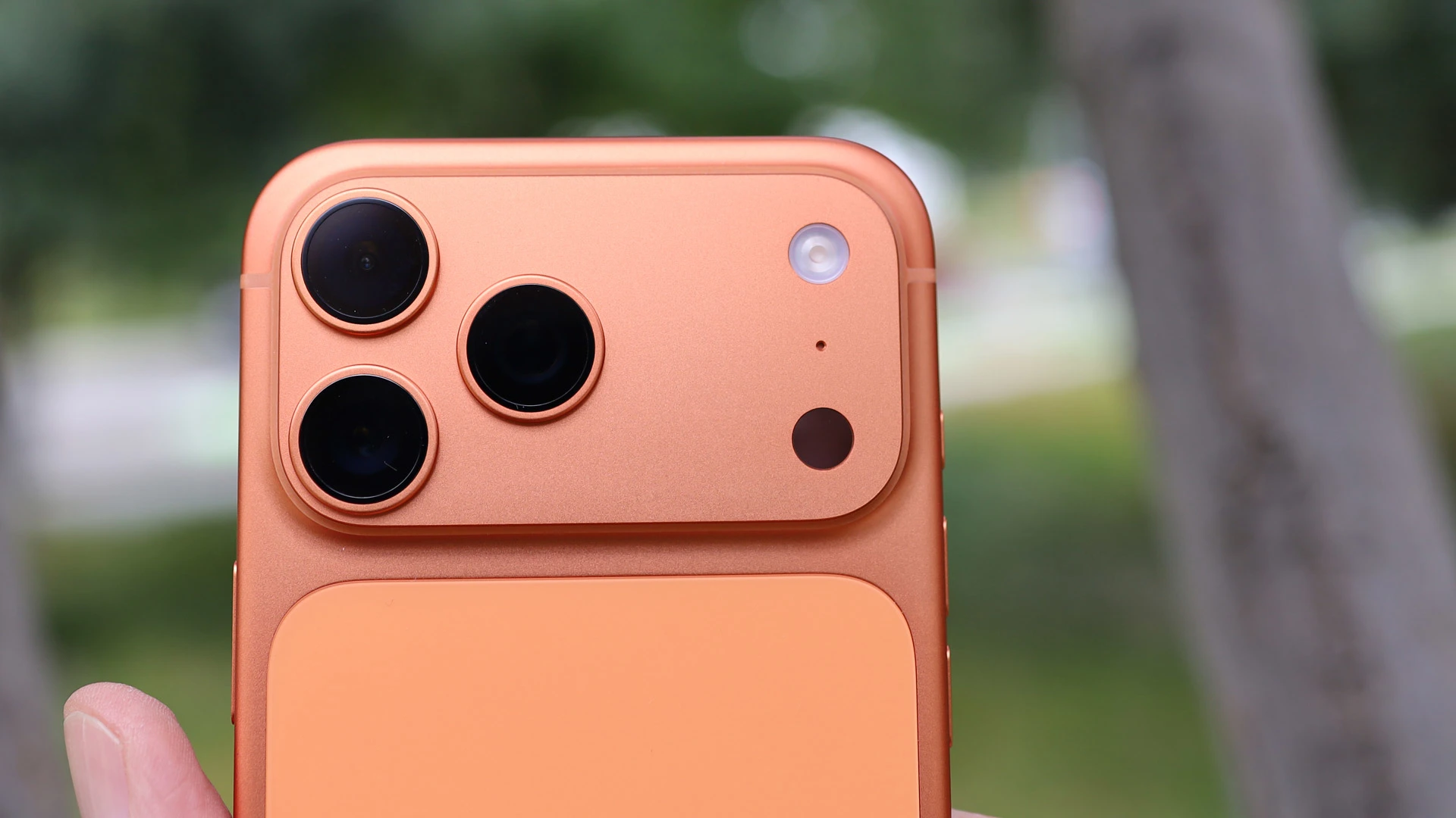 Manual Focus, Histogram, dan Aperture Variabel di iPhone 18 Pro