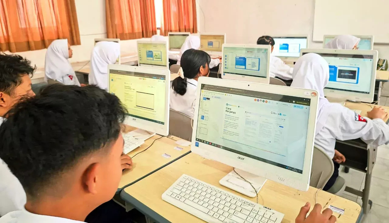 Dari Literasi Digital hingga Sertifikasi: Cara Sekolah Membangun Kompetensi AI Siswa dengan Gemini