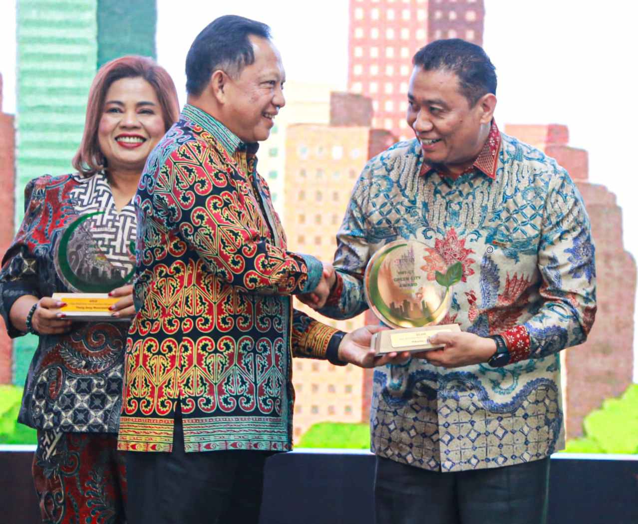 Pekanbaru Borong Penghargaan Kota Hijau IMT-GT