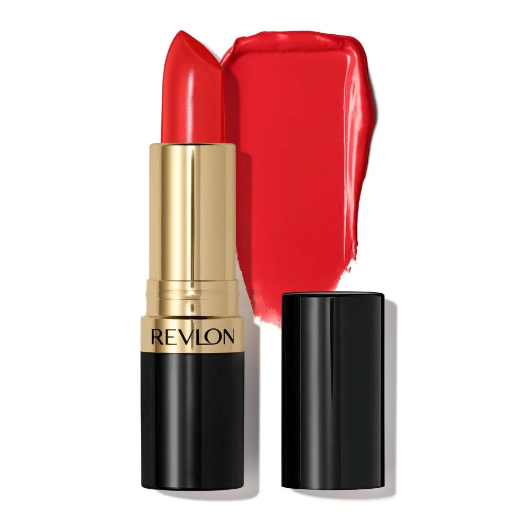 Tampilan Red Lip Selebriti: Lipstik Merah Lokal Tahan Lama