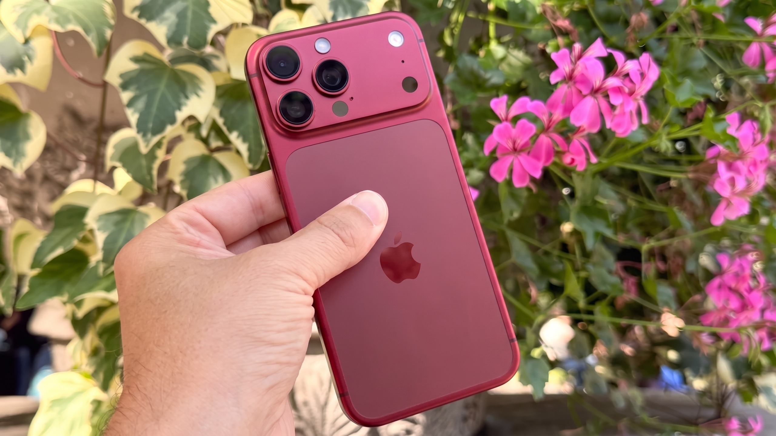 Manual Focus, Histogram, dan Aperture Variabel di iPhone 18 Pro