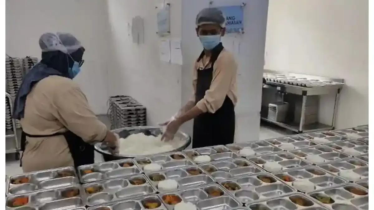 Keamanan Pangan Program Makan Bergizi di Sekolah Diuji