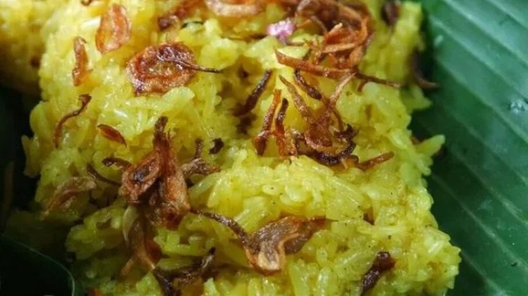 Kalumpe, Kaddo Minyak, dan Papeda Kuah Kuning yang Terlupakan