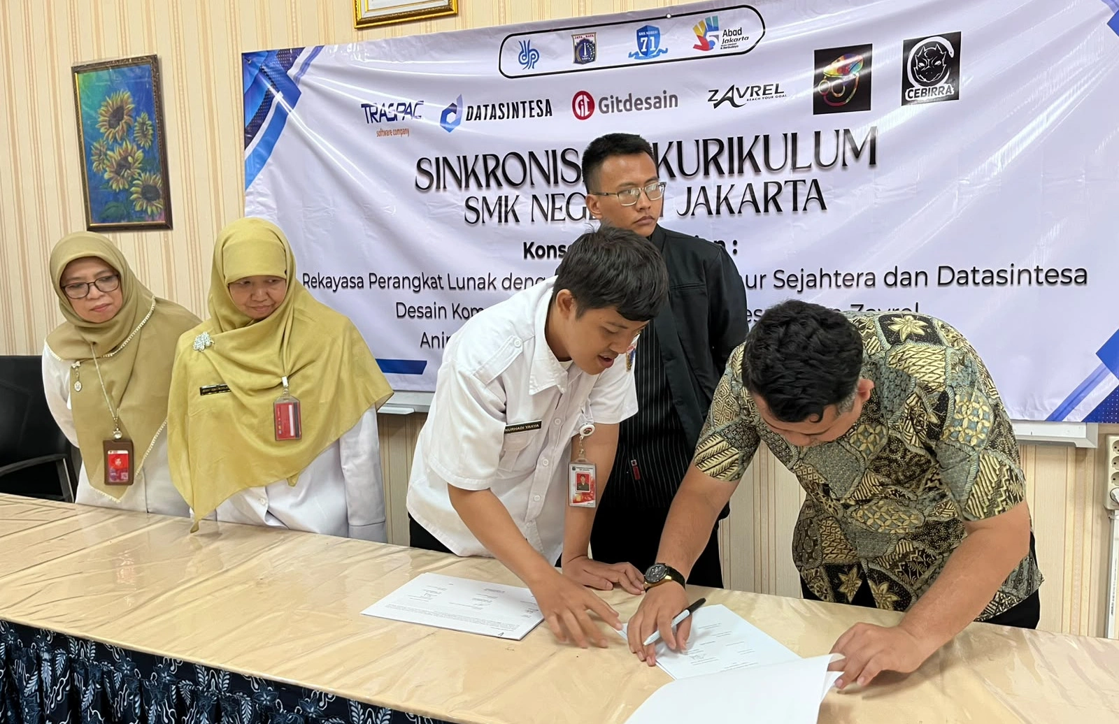 Kolaborasi SMK dan Industri: Jalan Pintas Menuju Lulusan Siap Kerja