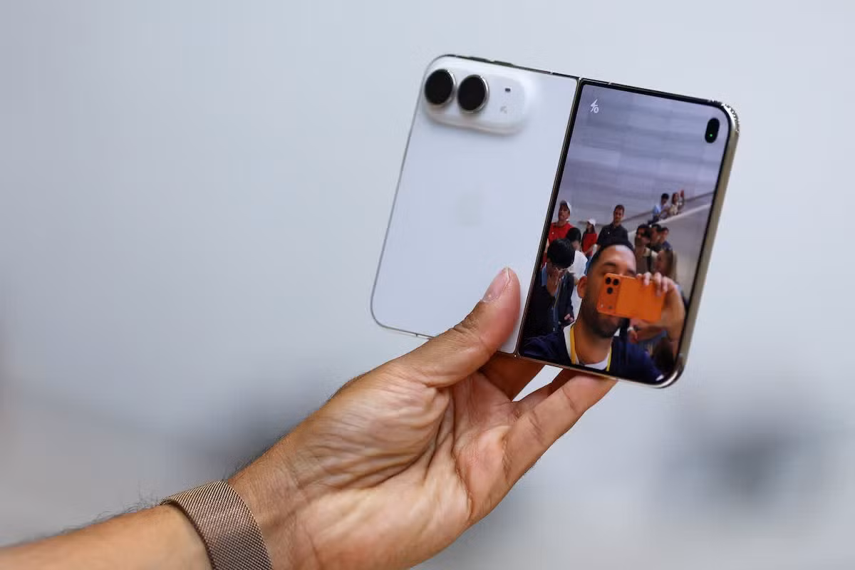 iPhone Duo: Ponsel Lipat Apple yang Mengubah Wajah iPhone