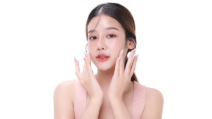 Dari Estetika ke Wellness: Klinik Mengubah Filosofi Perawatan Kulit