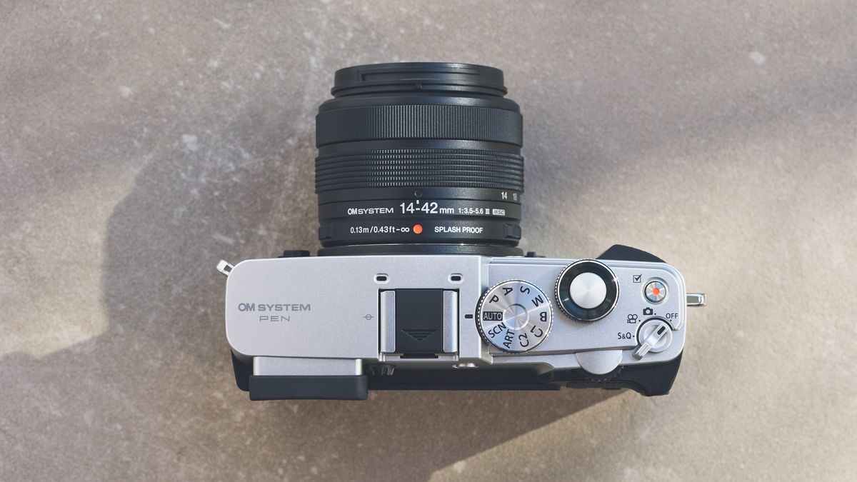 OM System PEN: Kamera Mirrorless Retro Serius untuk Pemula