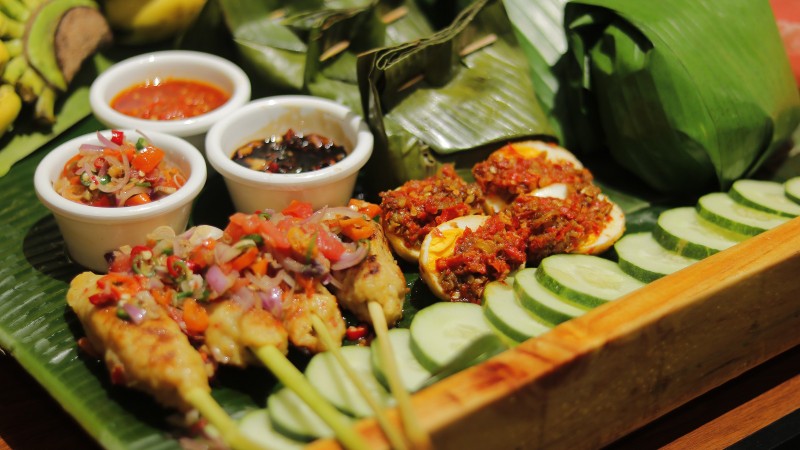 Buffet All You Can Eat Rp99 Ribu dan Megibung Bali Rp388 Ribu: Worth It?