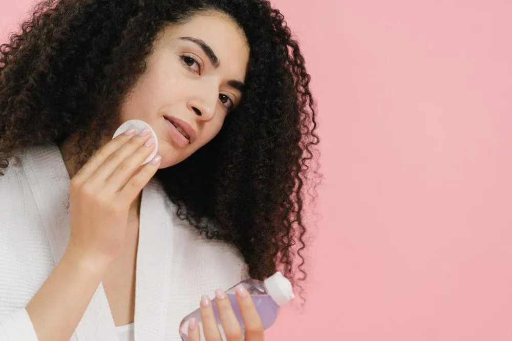 Hydrating Toner Lokal vs Internasional: Siapa Juara Hidrasi?