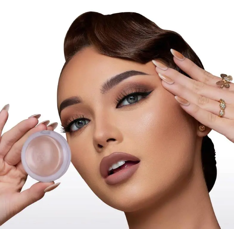 5 Contour Stick Lokal Terbaik untuk Wajah Tirus Instan