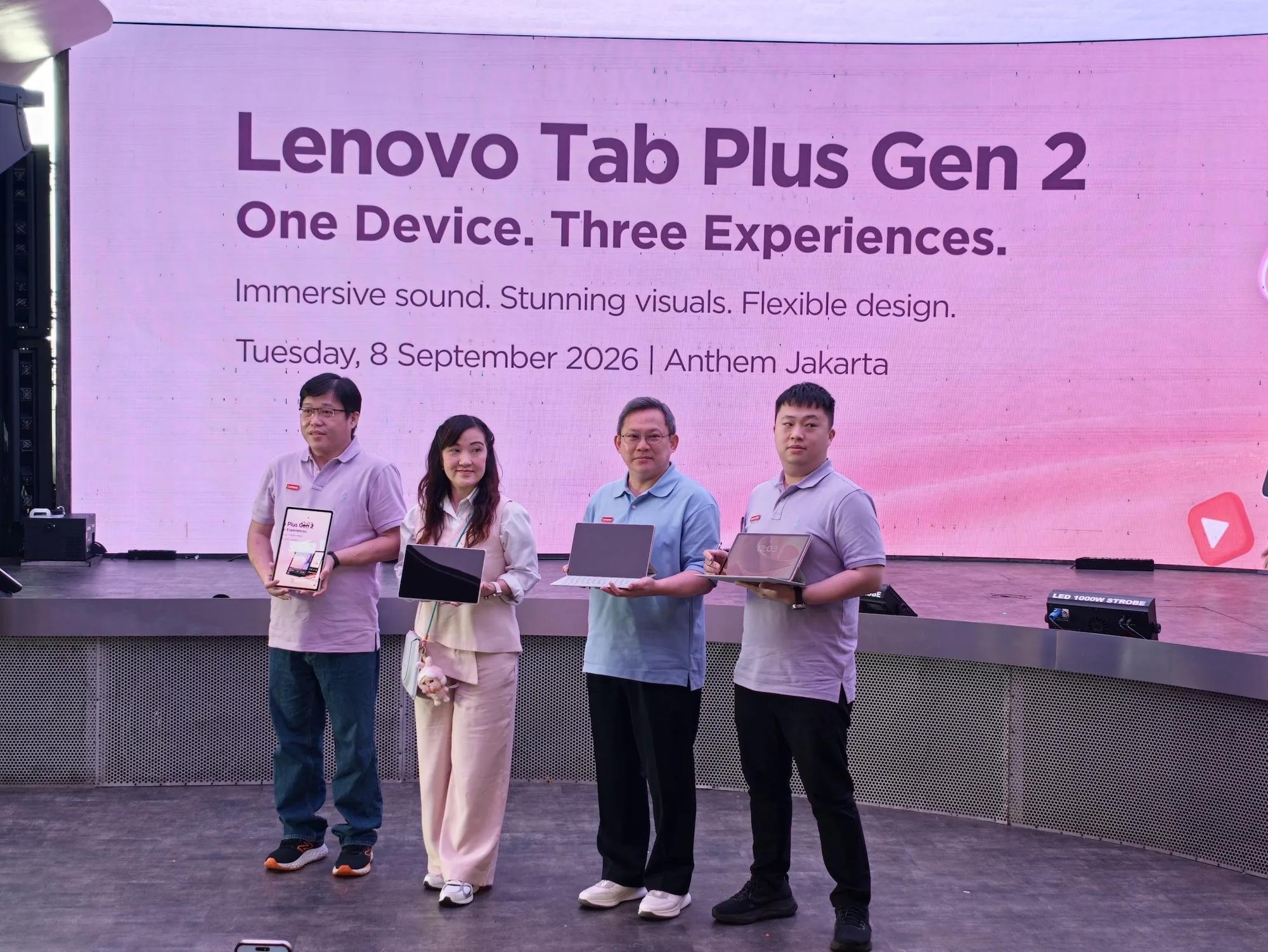 Tablet dengan 9 Speaker JBL dan Baterai 10.200 mAh
