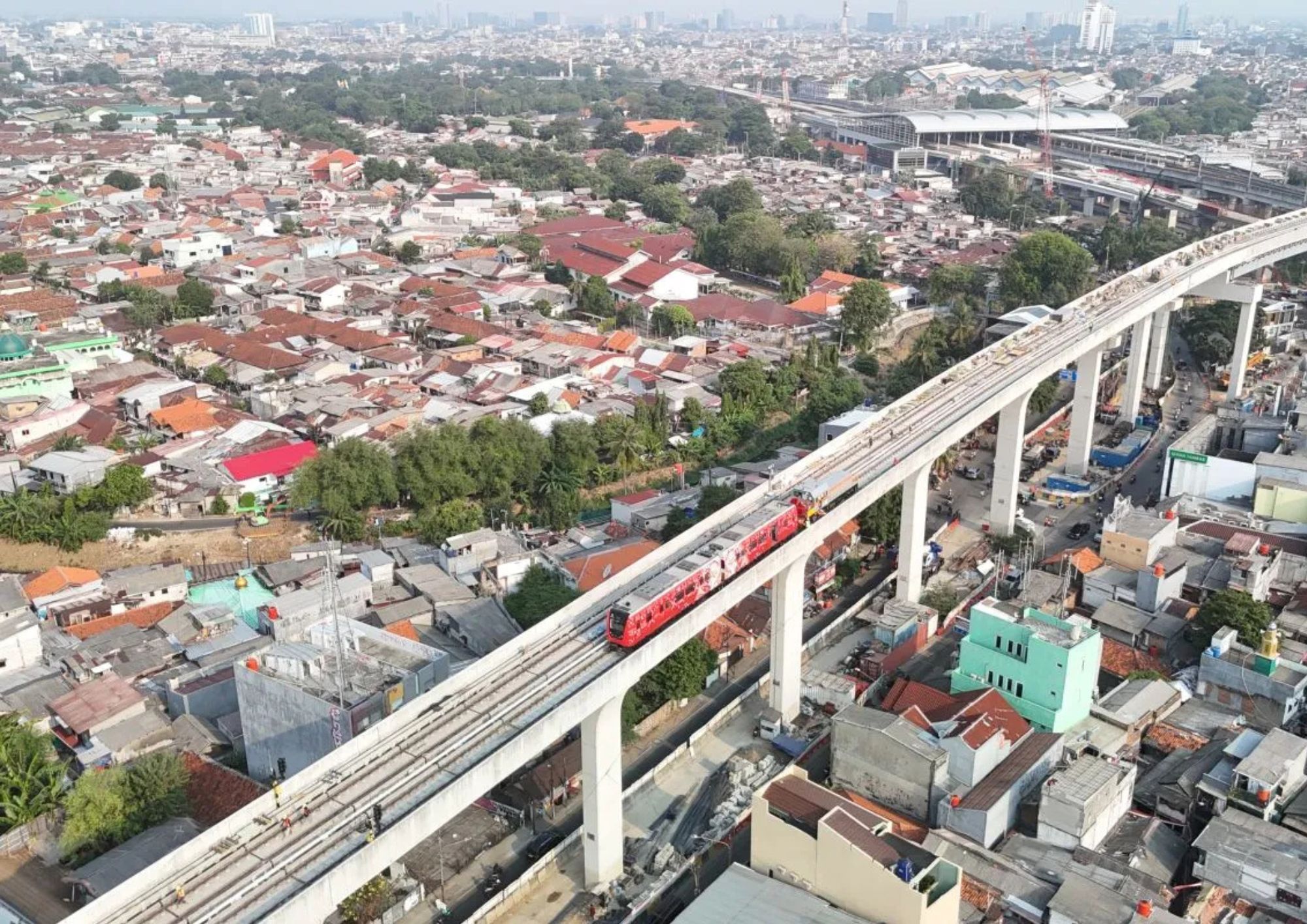 LRT Jakarta Fase 1B Mulai Uji Coba: Manfaat Nyata atau Sekadar Seremoni?