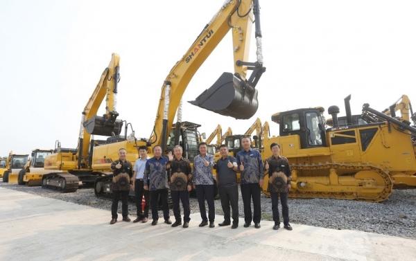 Produsen Ban Global Serbu Segmen Pertambangan