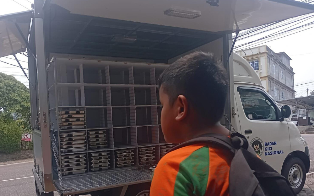 Strategi Orang Tua Melindungi Anak dari Risiko Keracunan Makanan di Program MBG