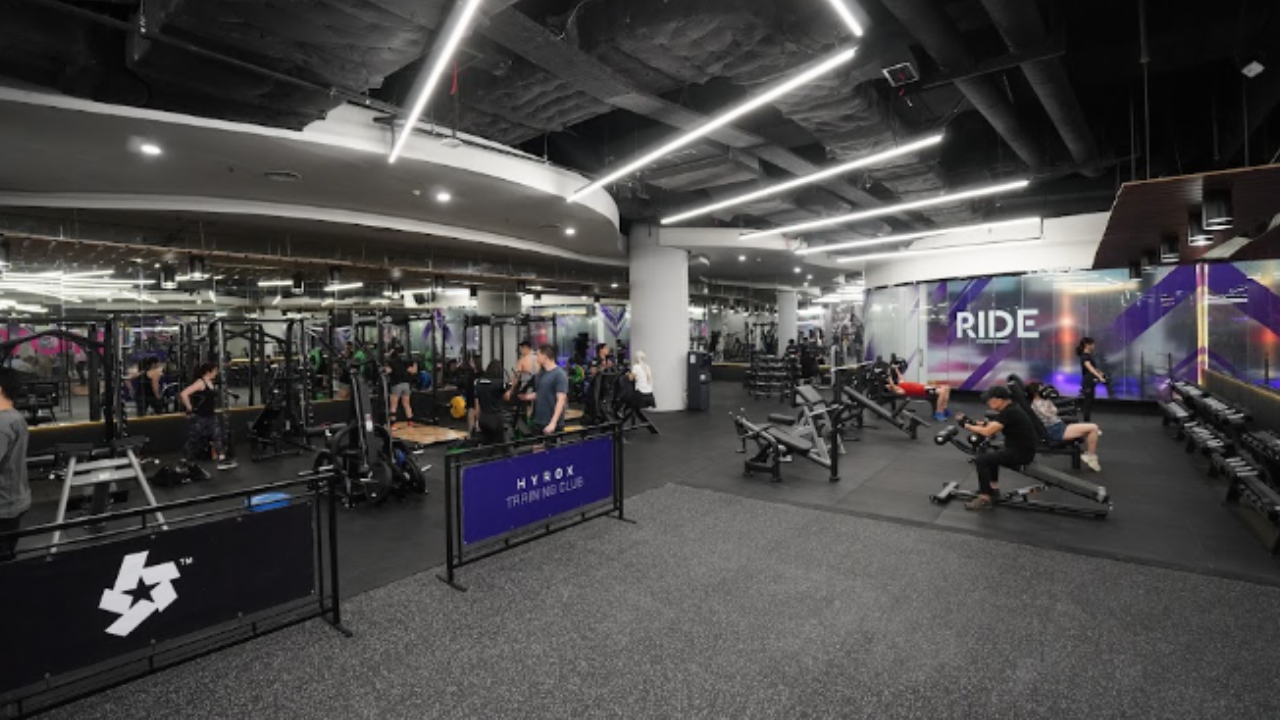 Reformer Pilates Masuk Mall Besar: Gym, Cafe, dan Coworking dalam Satu Atap