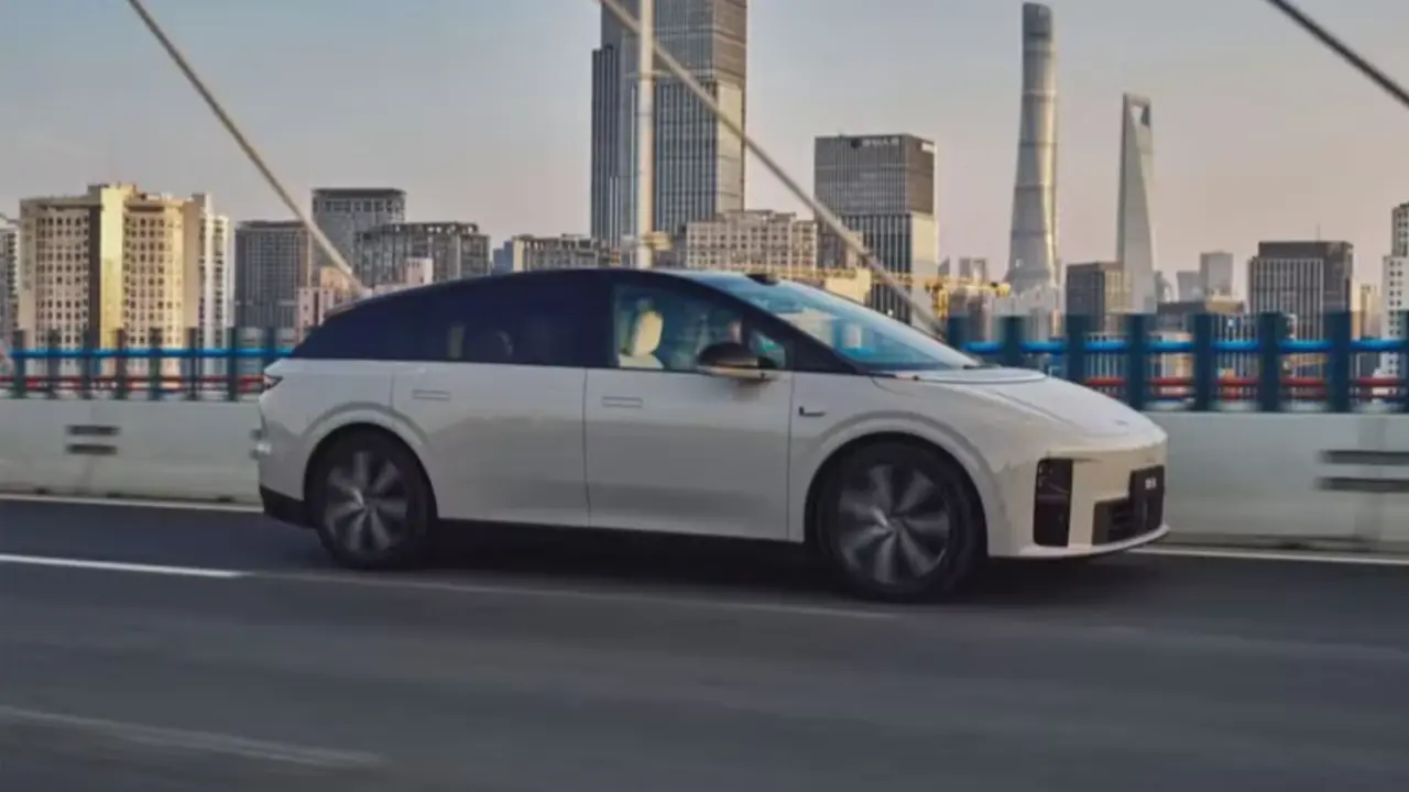 Li Auto i9: SUV Listrik Flagship yang Mengubah Kabin Jadi Ruang Keluarga