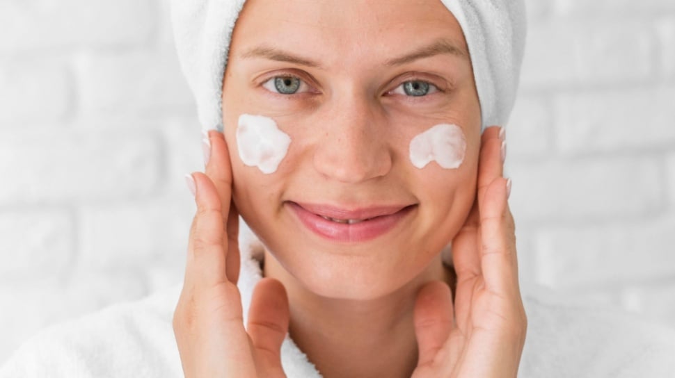 Perawatan Kerutan Bertarget dengan Immortelle Divine Wrinkle Care
