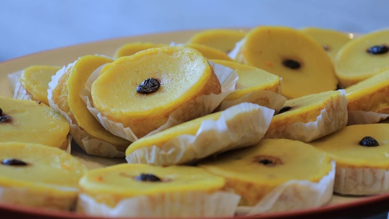 Kue Lumpur dan Bolu Ketan Hitam yang Memikat Generasi Muda