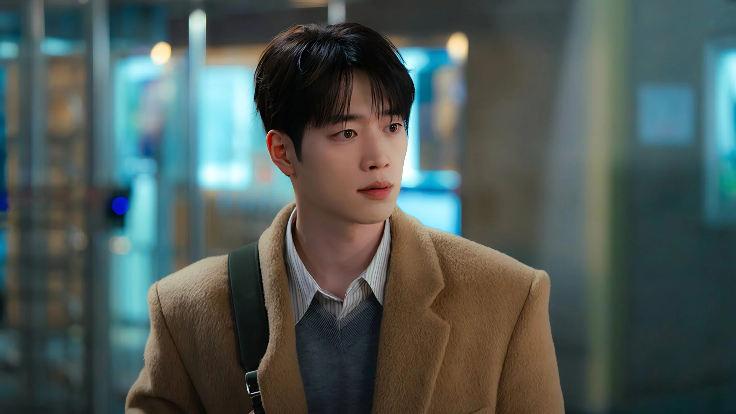 Seo Kang Joon Comeback di Drama Cinta 10 Tahun yang Goyah