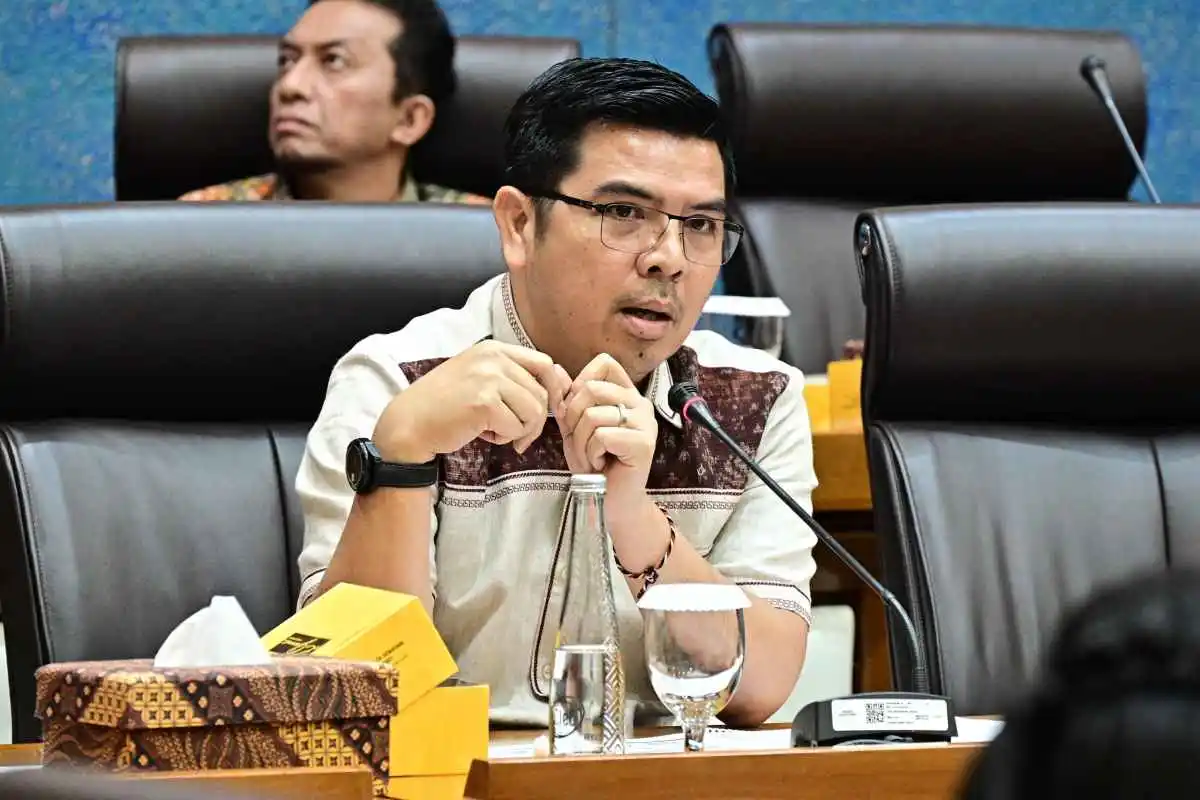 Kendaraan Listrik Tanpa Energi Bersih: Paradoks Emisi Nol