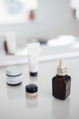 Dari 10 Langkah ke 3 Produk: Mengapa Skincare Minimalis Menang