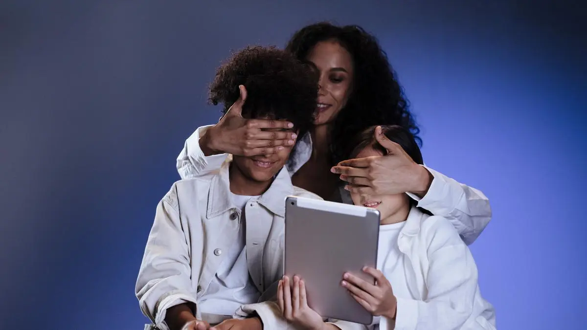 Lima Kebiasaan Digital Anak yang Lebih Berbahaya dari Screen Time