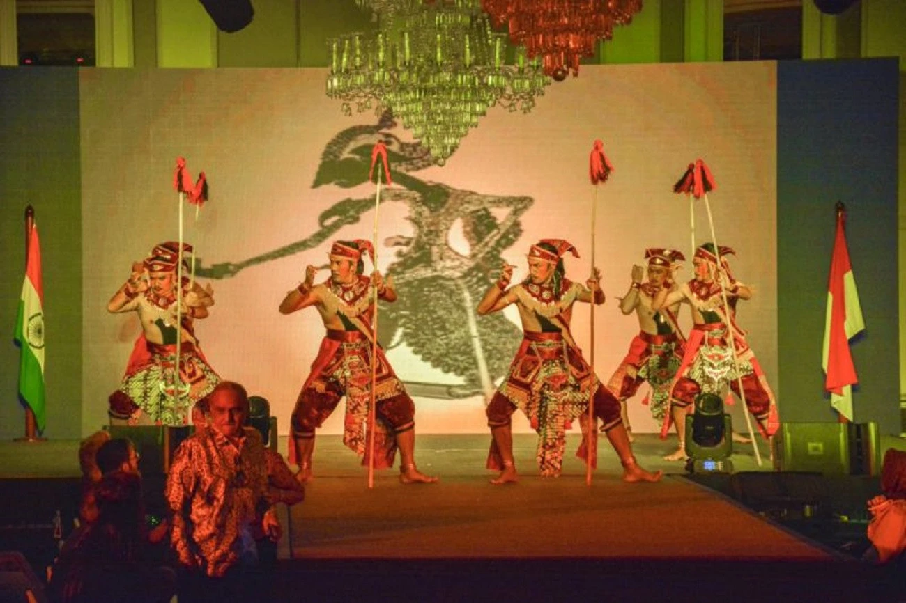 Pertunjukan Seni Tradisional di Situs Bersejarah yang Wajib Disaksikan
