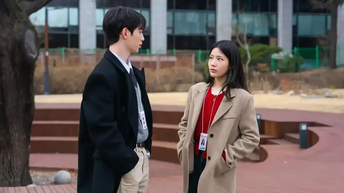 Seo Kang Joon Comeback di Drama Cinta 10 Tahun yang Goyah