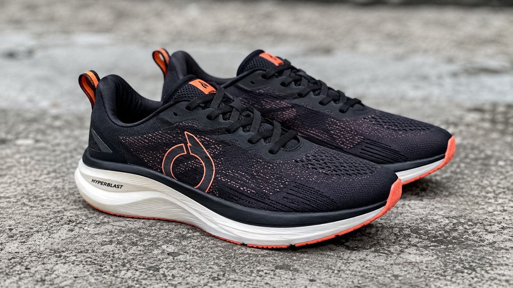Asics vs Ortuseight: Pilihan Sepatu Lari Jarak Jauh untuk Performa Maksimal