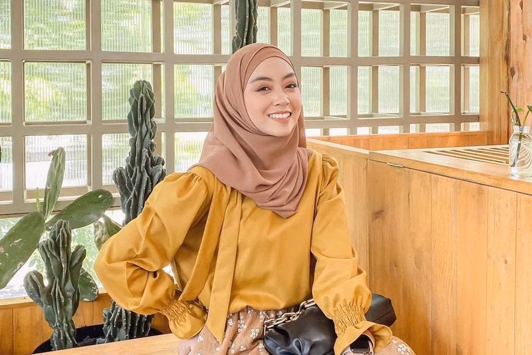Panduan Memadukan Warna Hijab dengan 12 Outfit Dasar