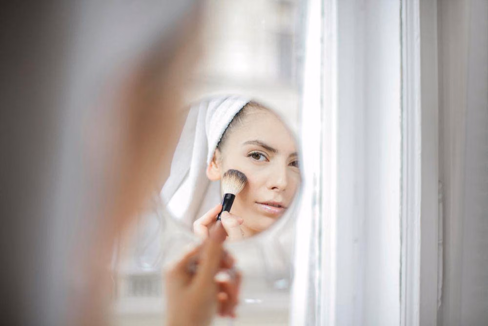 Skin-Like Makeup: Panduan Step-by-Step untuk Finish Natural Tanpa Cakey