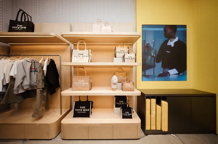 Marc Jacobs Buka Flagship Senayan City dengan Gaya Bold dan Playful