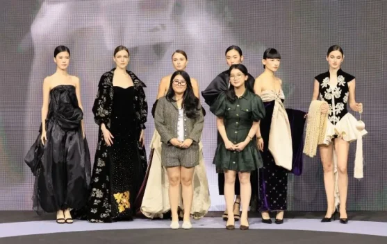 Desainer Muda Pamer Koleksi di Panggung Mode Global