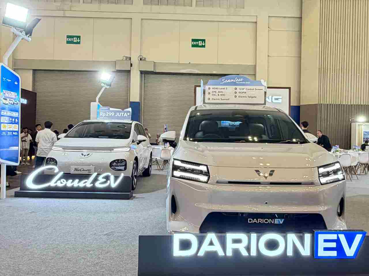 Wuling Pamer 7 Mobil Listrik di BCA Expo: Gratis Wall Charger & Hadiah iPhone