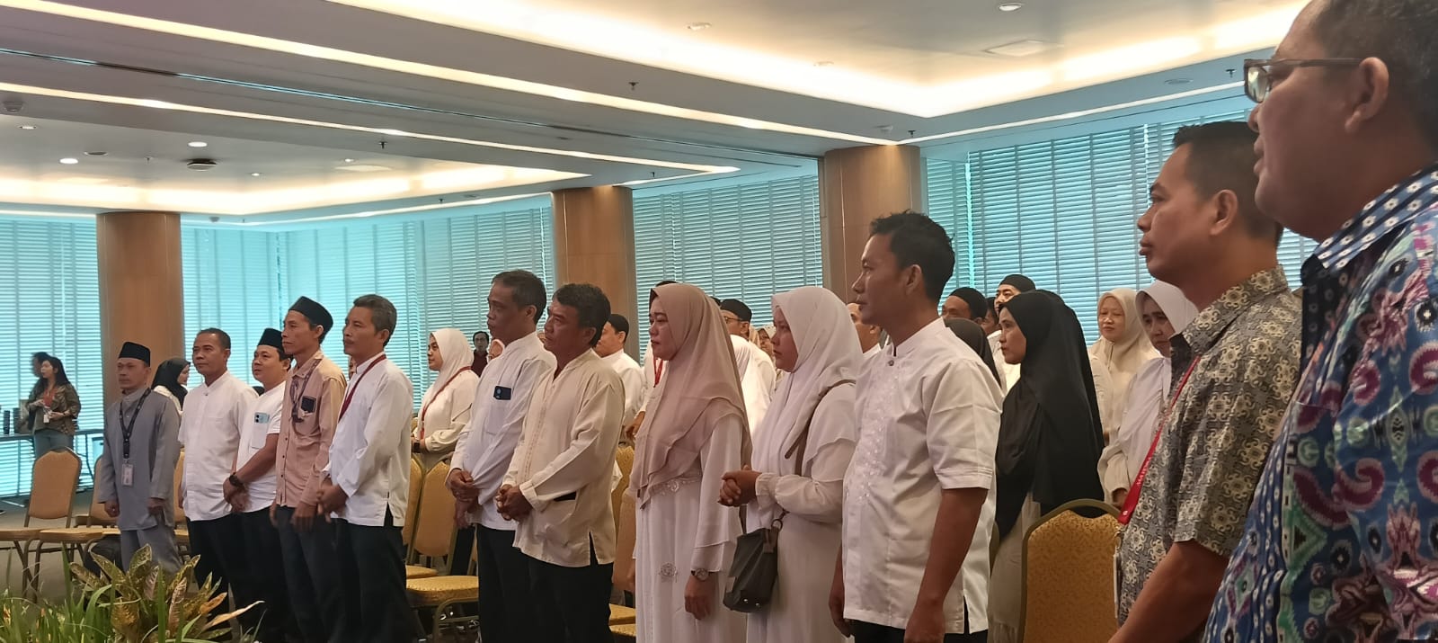 Dari Kemudi hingga Pabrik: Umroh sebagai Hadiah Loyalitas Pekerja