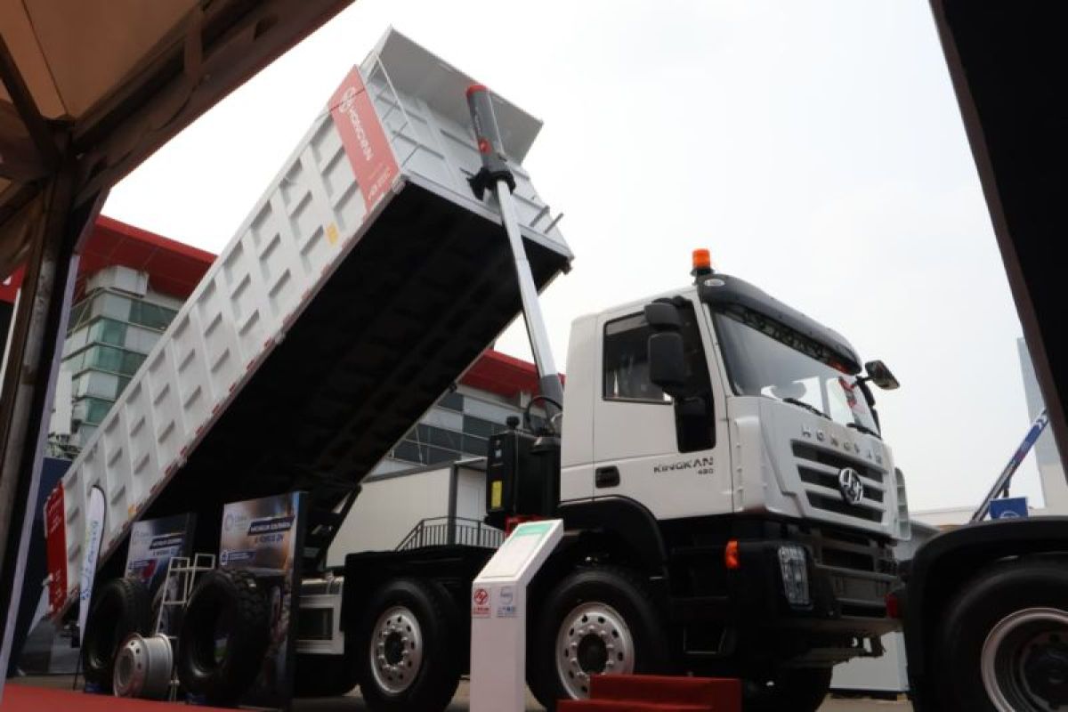 Kendaraan Listrik dan Hybrid Pertambangan: Strategi SHACMAN dan SAIC Hongyan