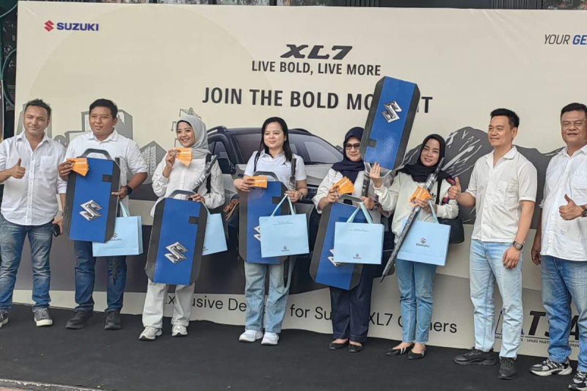 Suzuki XL7 Terbaru Mulai Diserahkan: Hybrid, 7-Seater, dan Strateginya